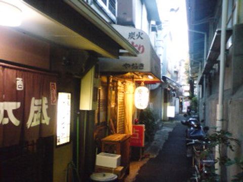 石橋裏路地.jpg